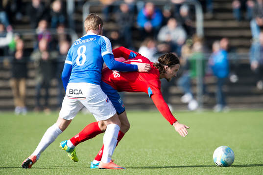 Helsingborgs Linus Hallenius och Trelleborgs Robin Andersson