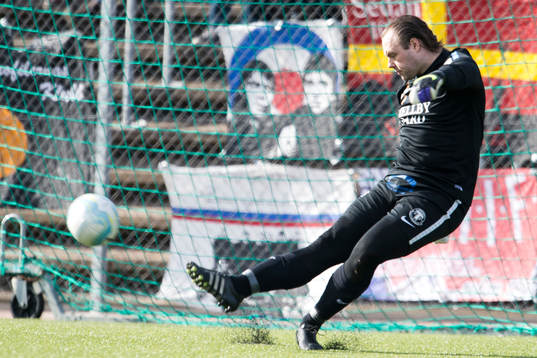 Trelleborgs målvakt Fredrik Persson