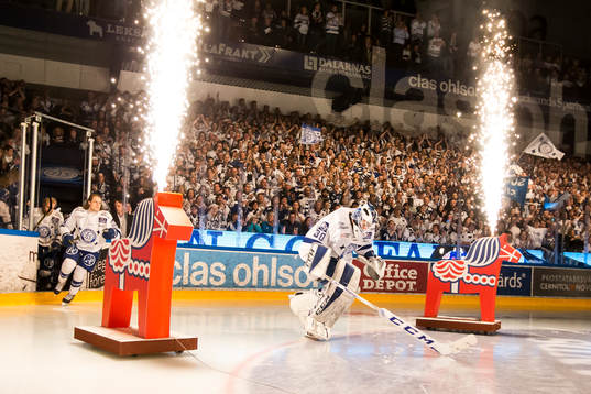 Leksands målvakt Henrik Haukeland gör entre i