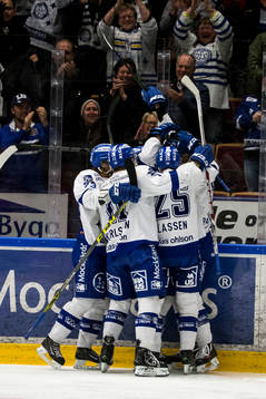 Leksands spelarna jublar