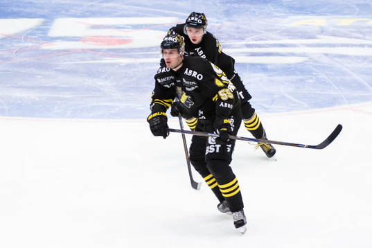 s Simon Fredriksson