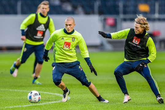 Victor Nilsson Lindelöf och Oscar Hiljemark