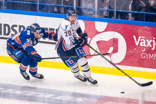 Växjös Calle Rosén jagar Linköpings Nick Sörenssen