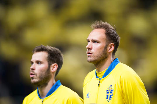 Sveriges Andreas Granqvist och Emil Salomonsson