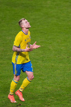 Sveriges John Guidetti reagerar