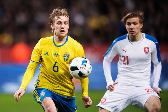 Sveriges Emil Forsberg och Tjeckiens Martin Frydek