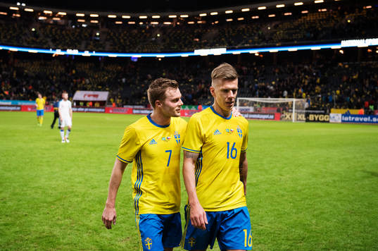 Sveriges Sebastian Larsson och Pontus Wernbloom lämnar