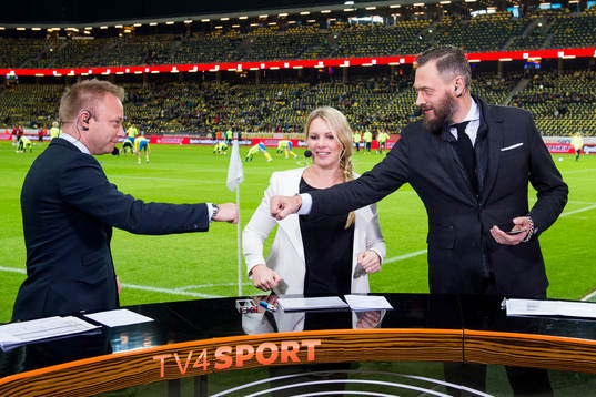 TV4 sports studion med experterna Anders Andersson, Anna