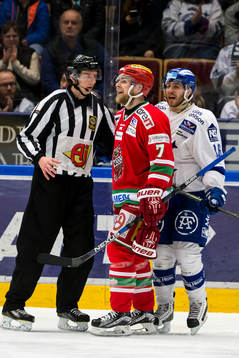 Leksands János Hári Modos Niklas Torp  i ishockeymatchen
