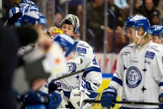 Leksands målvakt Henrik Haukeland  i ishockeymatchen i