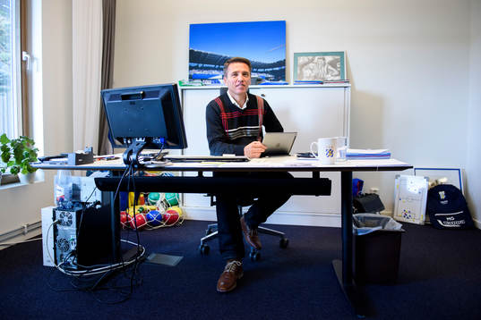 IFK Göteborgs sportchef Mats Gren på sitt kontor