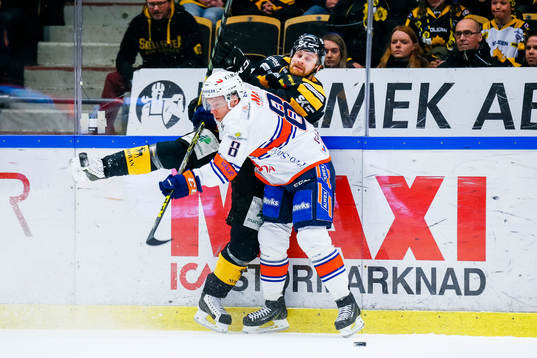 Växjös Ville Varakas och Skellefteås Mattias Ritola