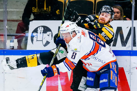 Växjös Ville Varakas och Skellefteås Mattias Ritola