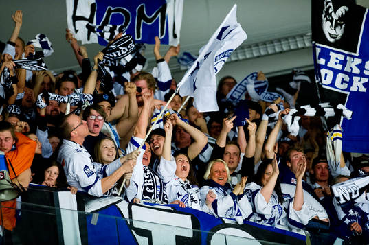 Leksands supportrar jublar