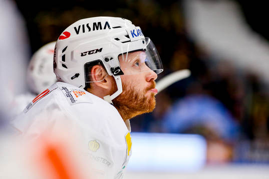 Växjös Liam Reddox deppar