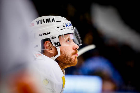 Växjös Liam Reddox deppar