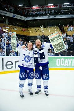 Leksands Brock Montpetit och Jonas Frögren jublar