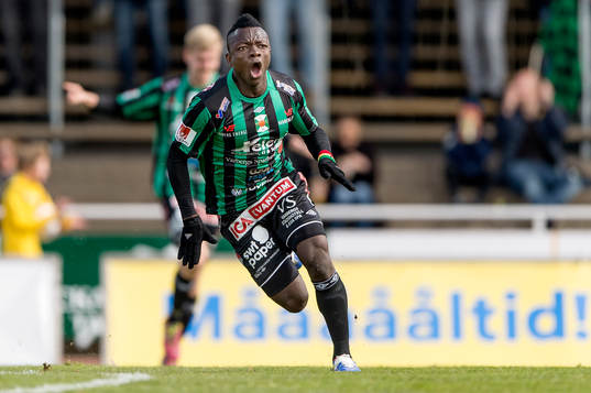 Varbergs Thomas Boakye jublar