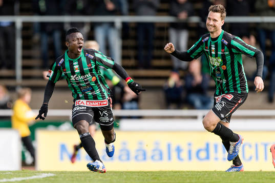 Varbergs Thomas Boakye jublar
