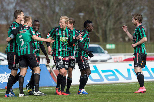 Varbergs spelare jublar