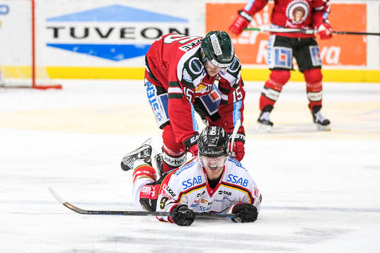 Frölundas Joey Crabb och Luleås Johan Forsberg