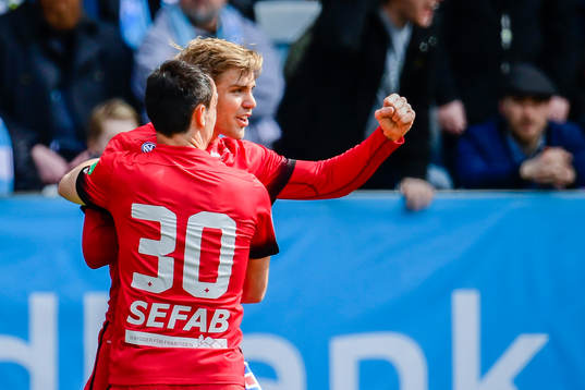 Norrköpings Nikola Tkalcico och Christoffer Nyman jublar