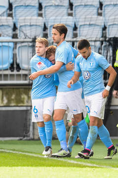 Malmö FFs Oscar Lewicki oc Anders Christiansen jublar