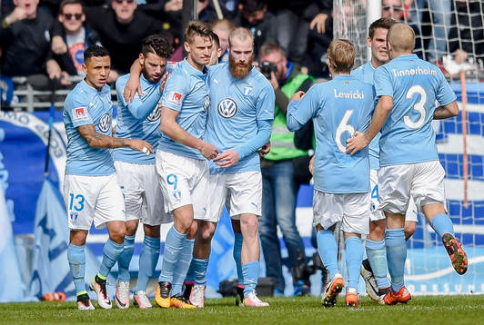 Malmö FFs spelare jublar