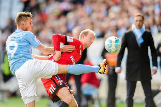 Malmö FFs Markus Rosenberg och Norrköpings Andreas