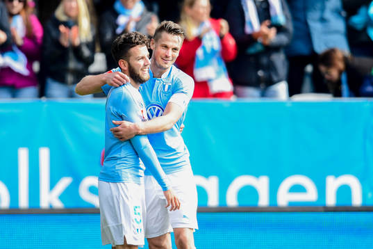 Malmö FFs Erdal Rakip och Markus Rosenberg   jublar