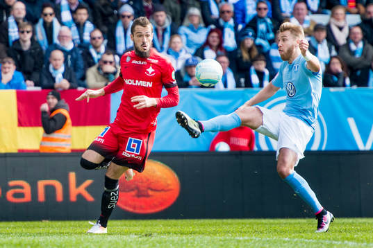 Norrköpings Emir Kujovic och Malmö FFs Rasmus Bengtsson