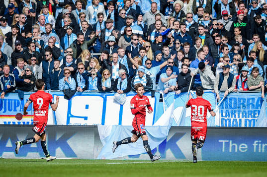 Norrköpings Arnor Ingvi Traustason , Christoffer Nyman och