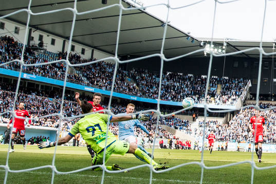 Malmö FFs Anders Christiansen gör 1-1