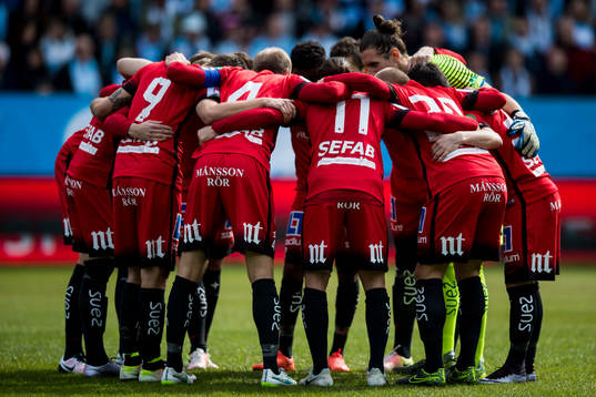 Norrköpings spelare samlas