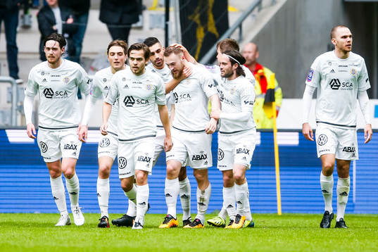 Sundsvalls spelare jublar