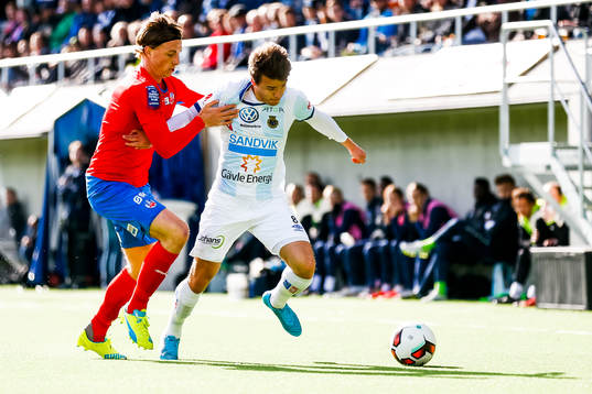 Helsingborgs Carl Johansson och Gefles Simon Skrabb