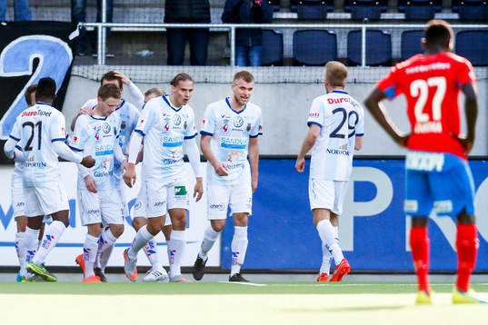 Gefles spelare jublar