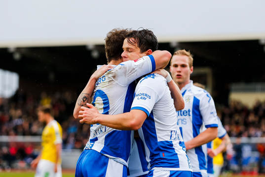 IFK Göteborgs Mads Albeck och Jakob Ankersen jublar