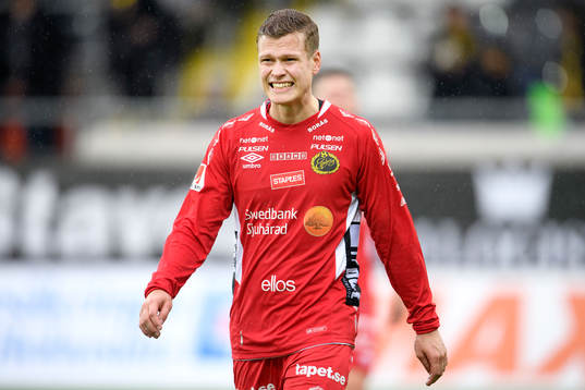 Elfsborgs Viktor Claesson deppar