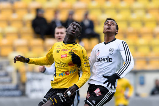 Elfsborgs Marokhy Ndione och Motalas Theodore Rask