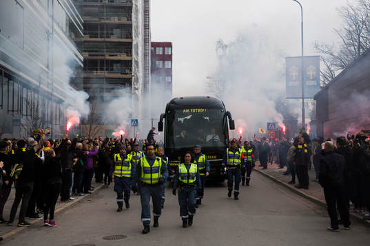 s spelarbuss före  fotbollsmatchen i Allsvenskan mellan