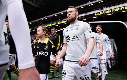 Sundsvalls Runar Sigurjonsson gör entré till