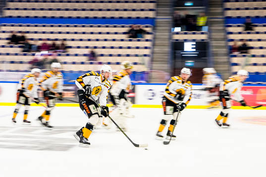 Skellefteås spelare värmer upp