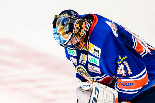 Växjös målvakt Cristopher Nihlstorp deppar