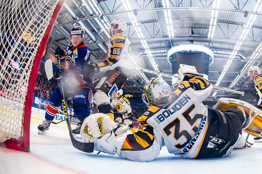 Växjös Tuomas Kiiskinen oroar kring Skellefteås målvakt