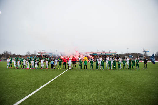 Assyriskas och Dalkurds spelare ställer upp