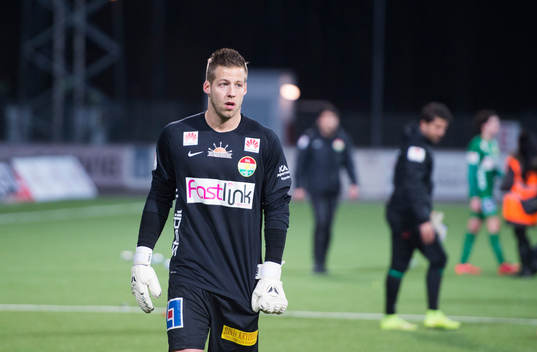 Dalkurds målvakt Frank Pettersson deppar