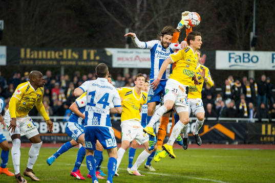 IFK Göteborgs Mattias Bjärsmyr och Falkenbergs Thomas
