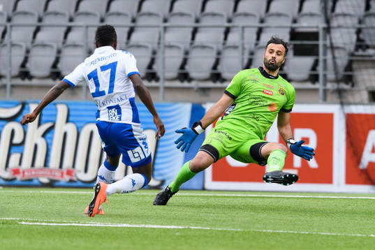 Elfsborgs målvakt Abbass Hassan och IFK Göteborgs Prosper