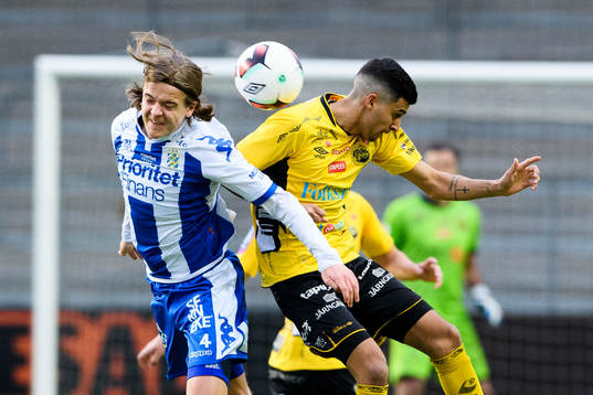 Kamp mellan IFK Göteborgs August Erlingmark och Elfsborgs